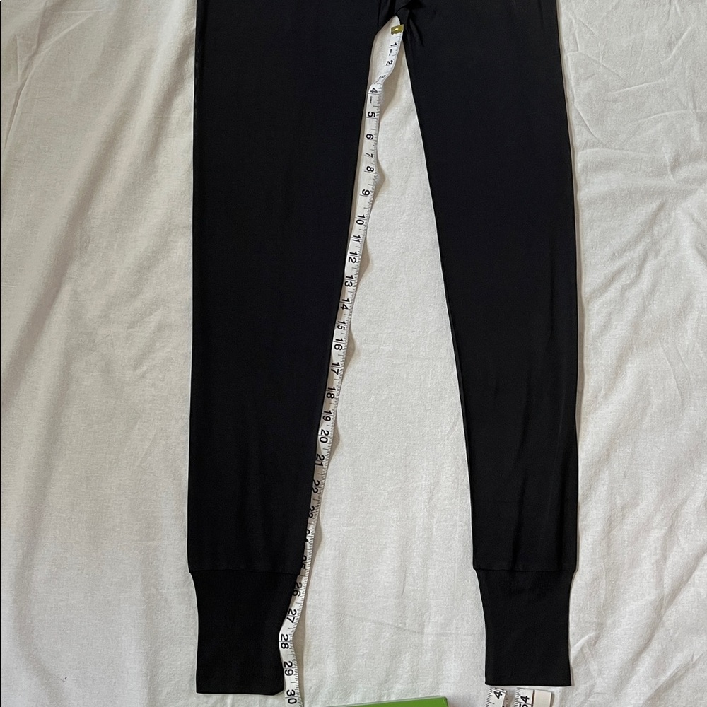 NWT L.L. Bean 100% Silk Base Thermal Layer Men's Black - Picture 3 of 7